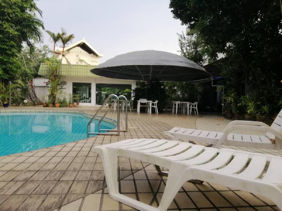 Terrace Hotel Bandar Seri Begawan Exteriör bild